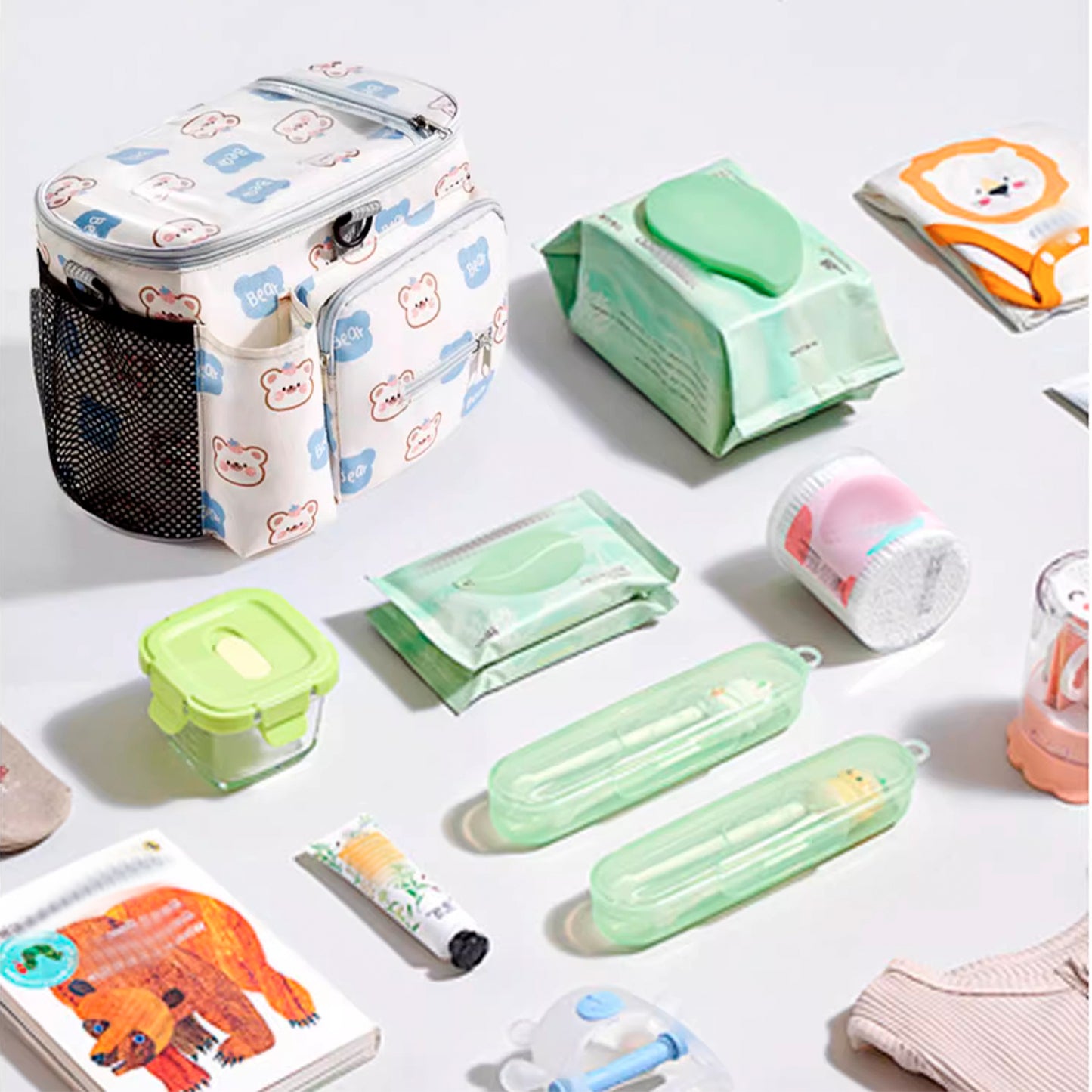 Nelipo bags for carrying babies' accessories