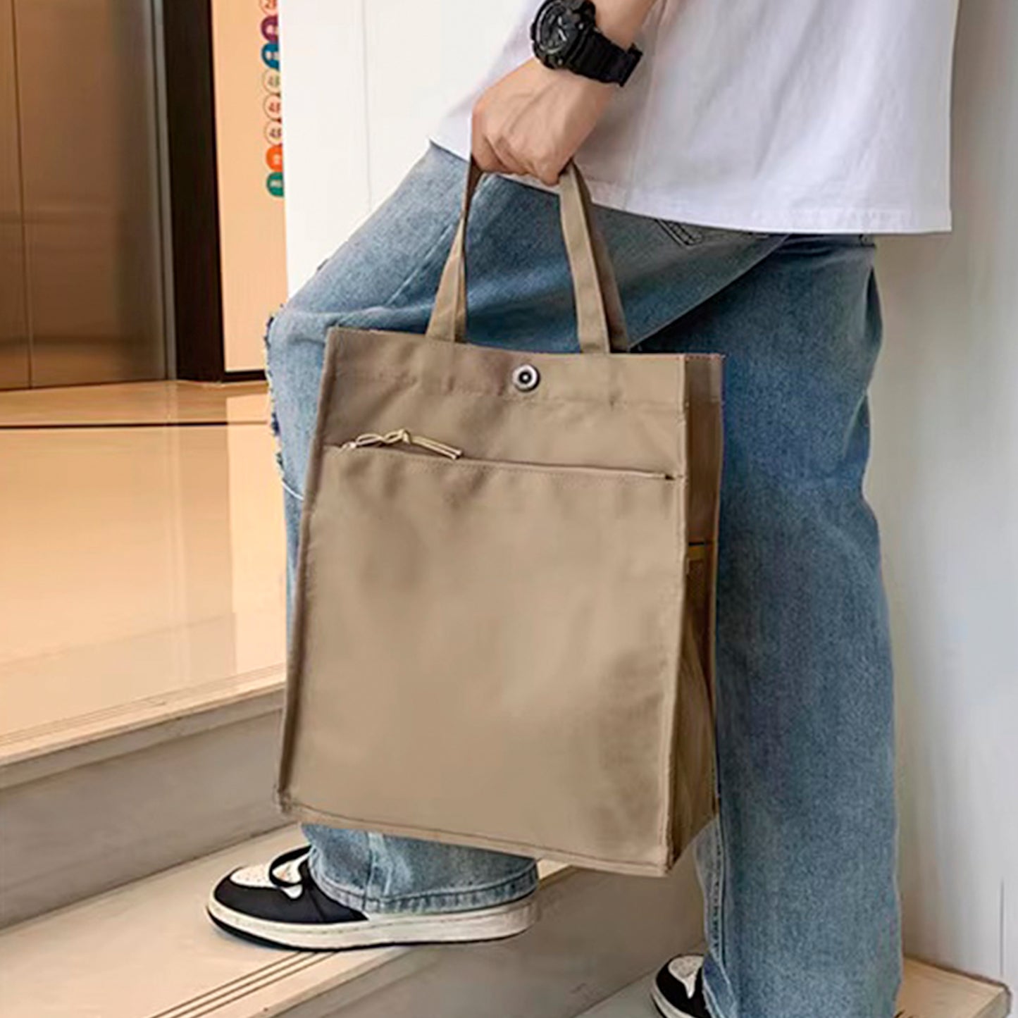 Nelipo tote bags