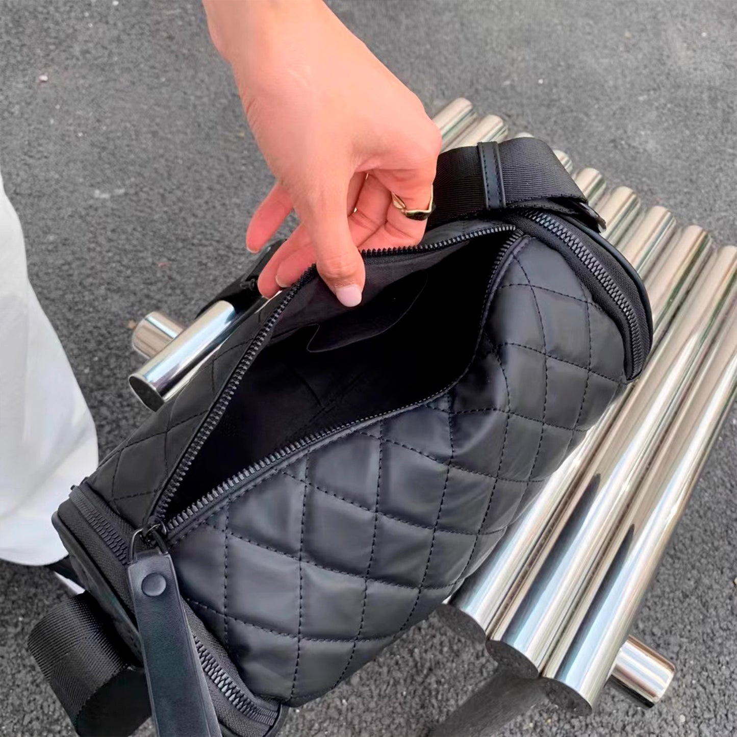 Nelipo barrel bags